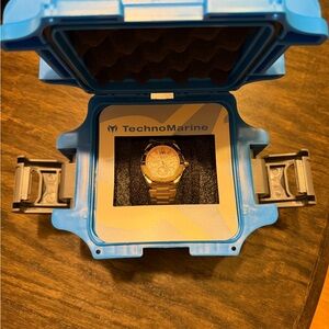 TechnoMarine Rose Gold Smartwatch in Blue Case